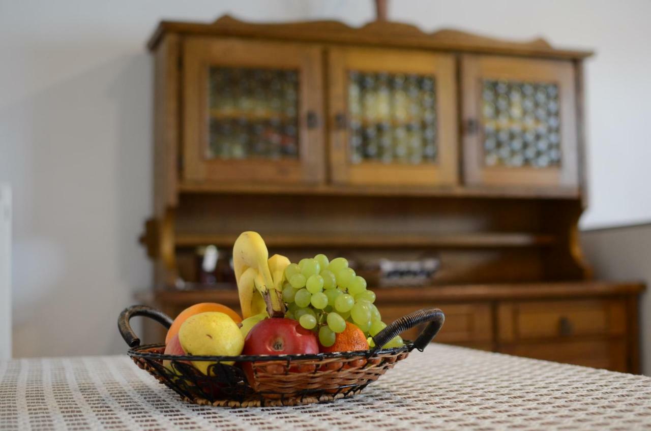 Gerecse Vendégház Sutto Esterno foto