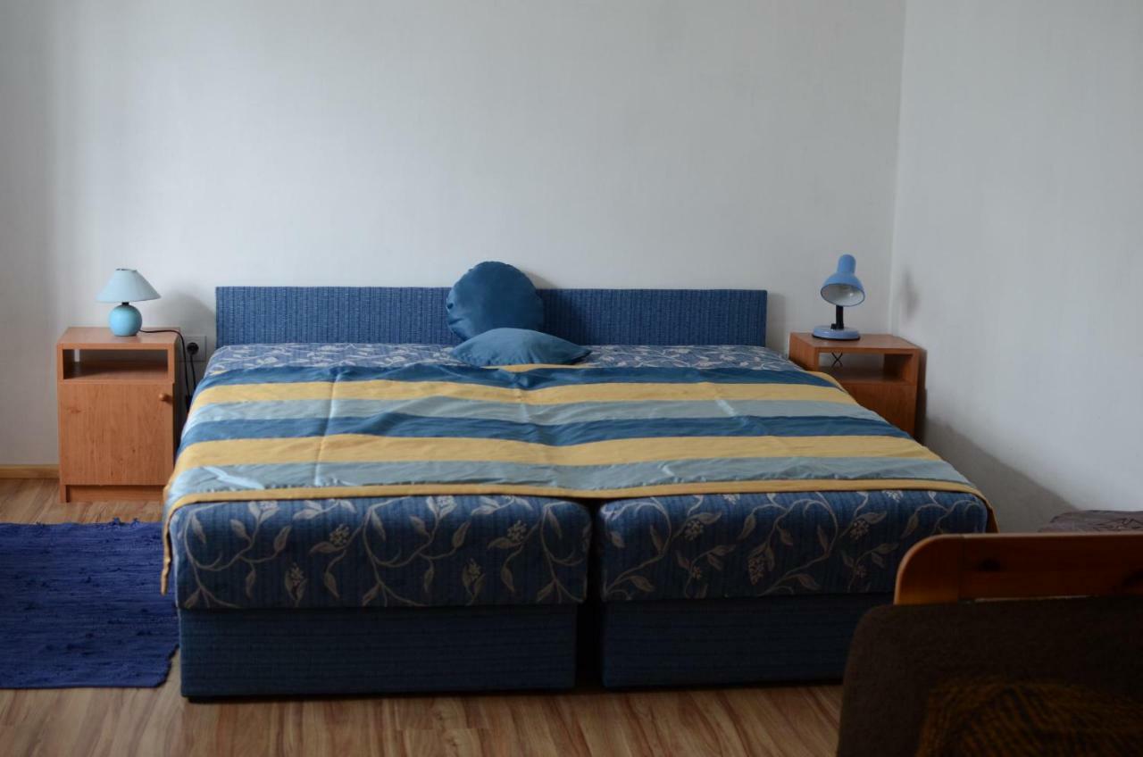 Gerecse Vendégház Sutto Esterno foto